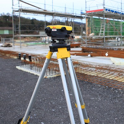 Оптический нивелир Leica NA320