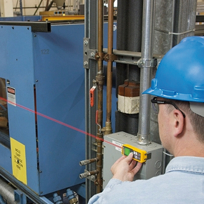 Лазерный дальномер Fluke 411D (снят с производства)