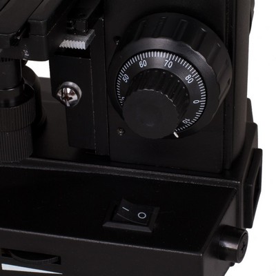 Микроскоп Levenhuk 320