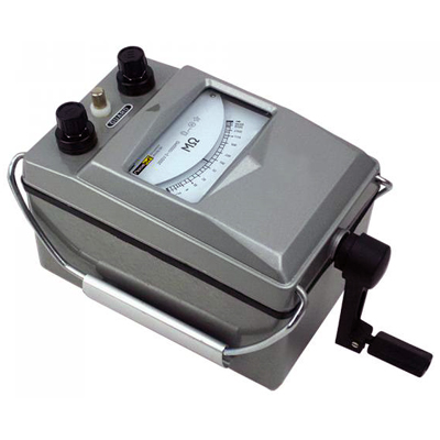 Мегаомметр М4100/5М (снят с производства)