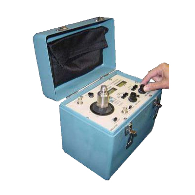 Портативный калибратор датчиков вибрации 9100C (ситема калибровки вибродатчиков) (снят с производства)