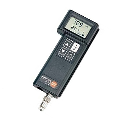 Анализатор pH / температуры testo 230 (снят с производства)