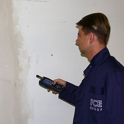 Комбинированный пирометр с контактным датчиком температуры и встроенном пирометром PCE 320