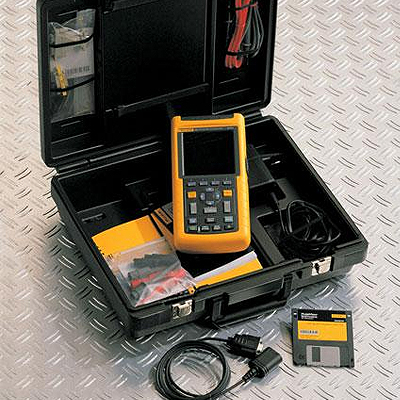 Осциллограф Fluke 125 (снят с производства)