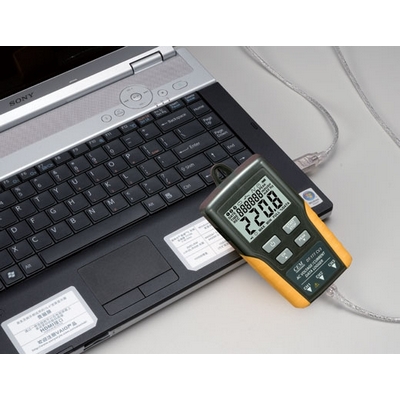 Регистратор температуры и влажности DT-172