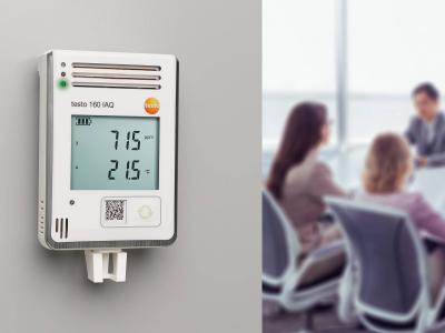 WiFi-логгер данных с дисплеем и встроенными сенсорами температуры, влажности, CO2 и атмосферного давления testo 160 IAQ